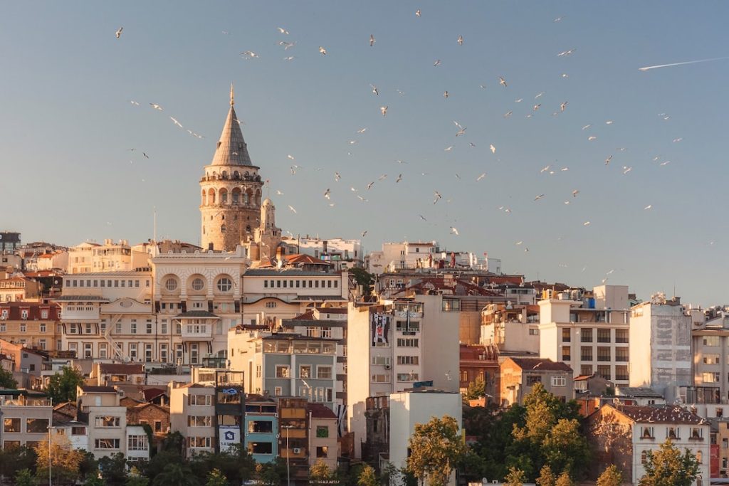 İstanbul şehir manzarası, Türkiye gündemi